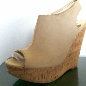 New Carlos Santana wedges in original box