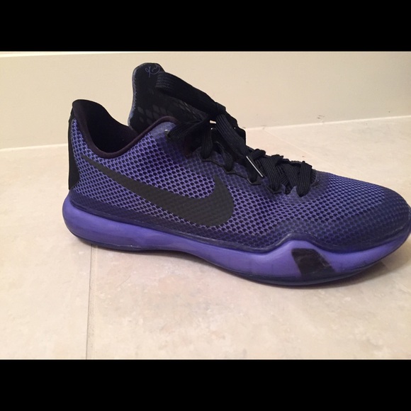 Kobe 10 low "blackout"