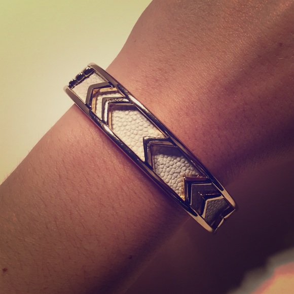 House of Harlow 1960 Tribal Bangle