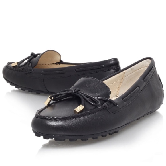 Michael Kors sz 10 black loafers