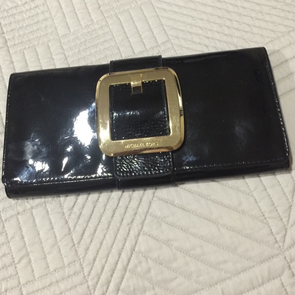 🔴Black Michael Kors clutch