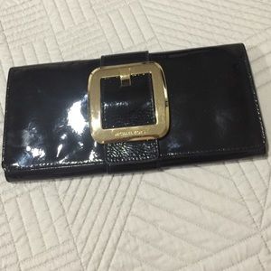 🔴Black Michael Kors clutch