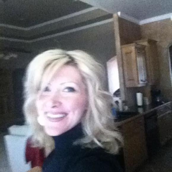 Meet your Posher, Diana tinkle