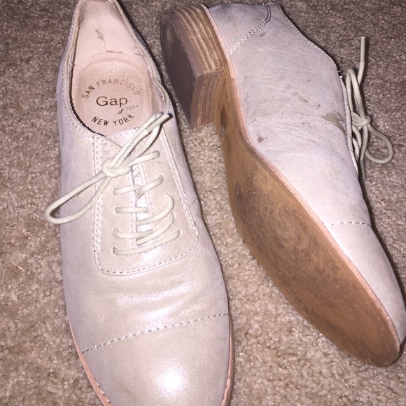 Sparkly Gold Oxford Shoes | Size 8