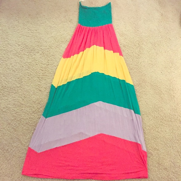 Bright chevron maxi