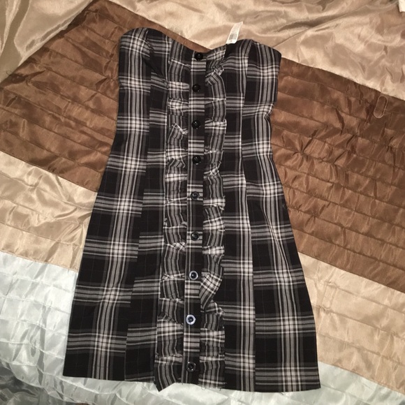 Strapless fitted dress
