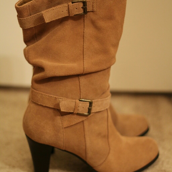 Kelly & Katie tan suede boots