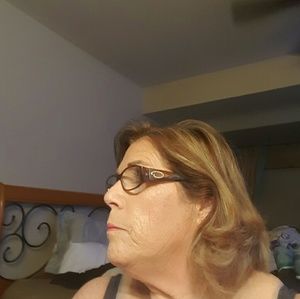 Meet your Posher, Rita