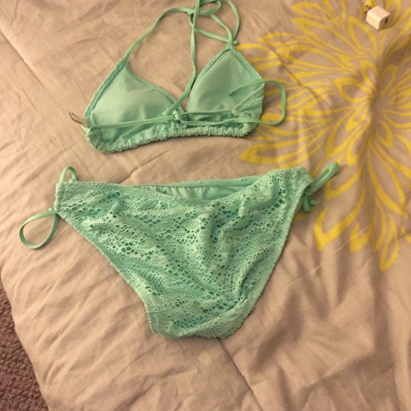 Bathing suit - Picture 2 of 2