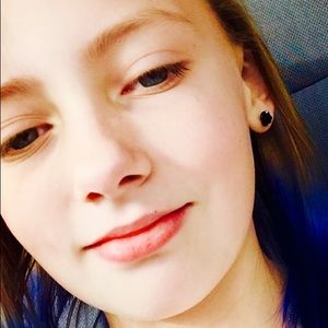 Meet your Posher, Reane