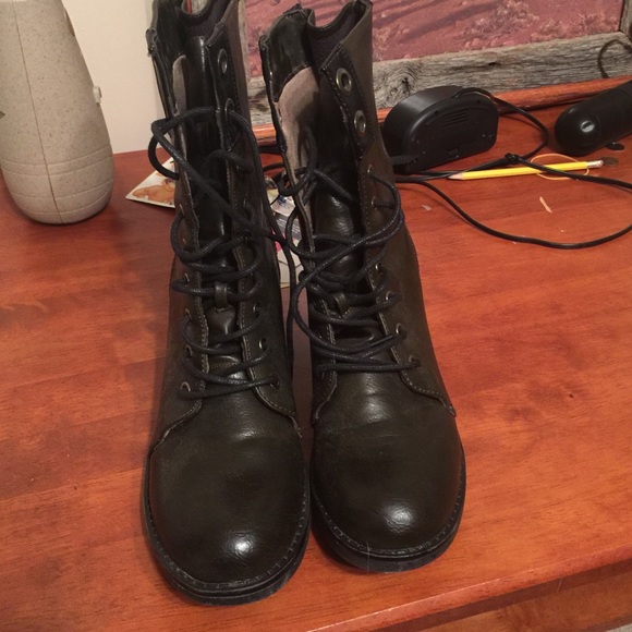 Electric karma boots - Picture 2 of 4