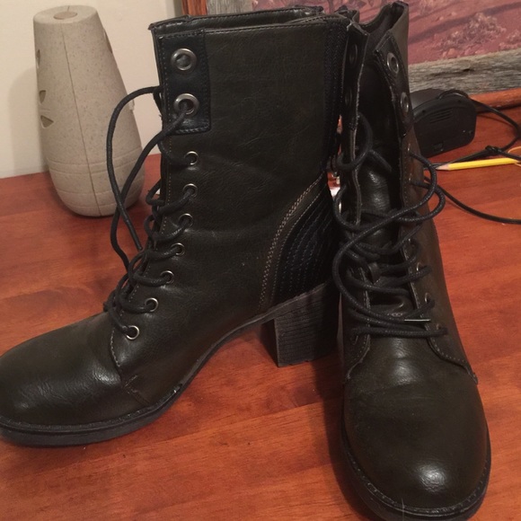 Electric karma boots - Picture 3 of 4