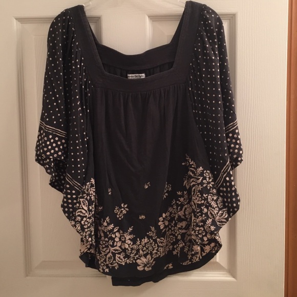 American Eagle top