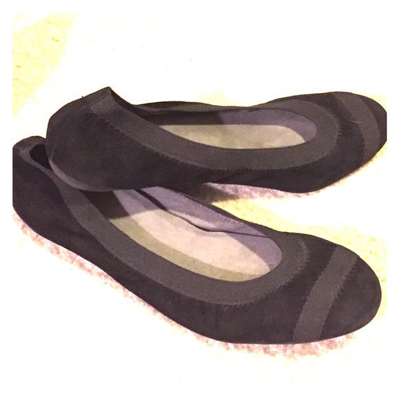 Stuart Weitzman black flats