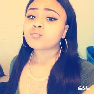 Meet your Posher, Mickia