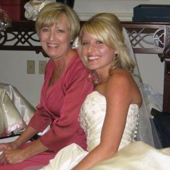 Meet your Posher, Connie