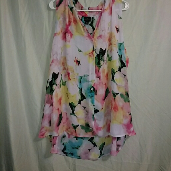 Plus Size/ Maternity Sleeveless Blouse