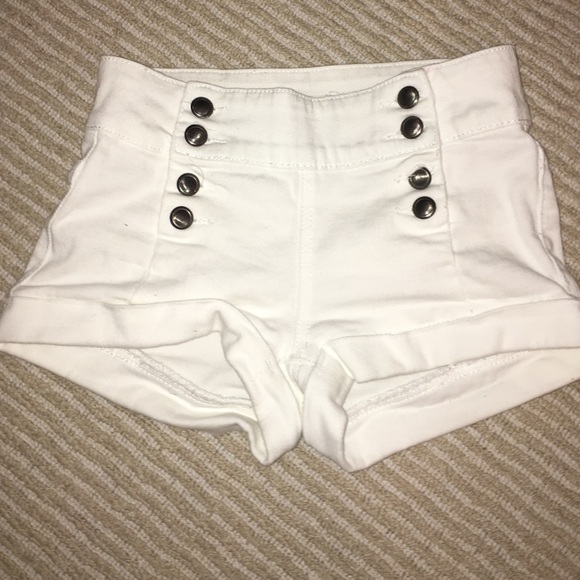 white jean shorts