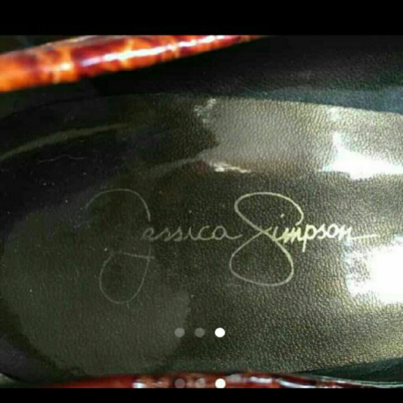 JESSICA  Simpsons - Picture 2 of 2