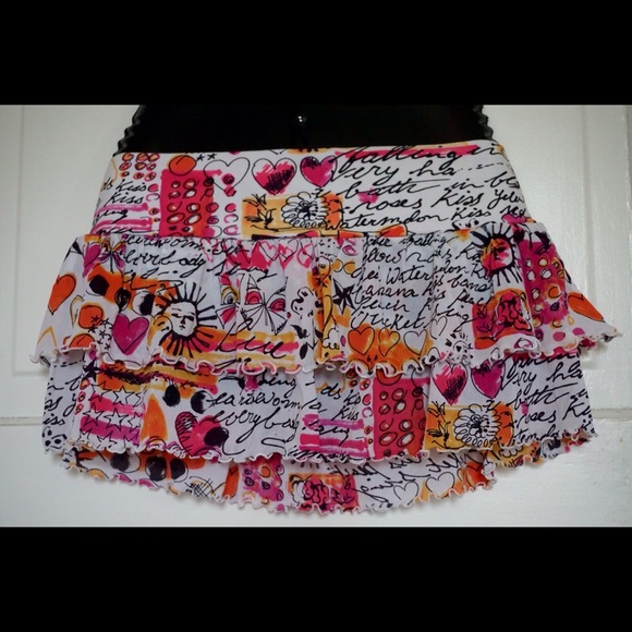 VS bikini top with matching skirt! Bundle=20% OFF! - Picture 3 of 4