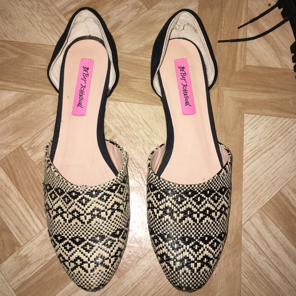 FLASH SALE !! Betsey Johnson