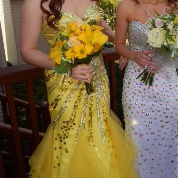 Prom dress