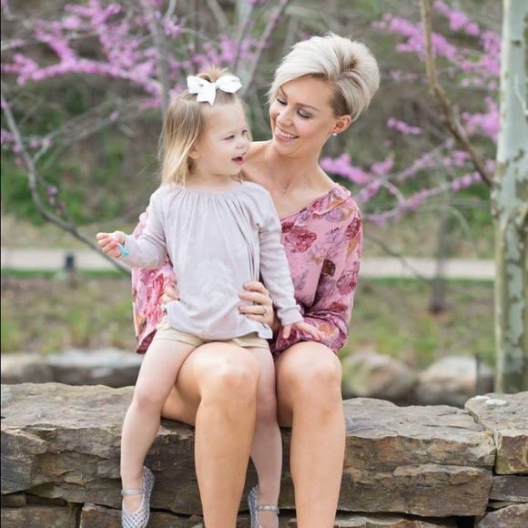 Meet your Posher, Meghan - Picture 2 of 2