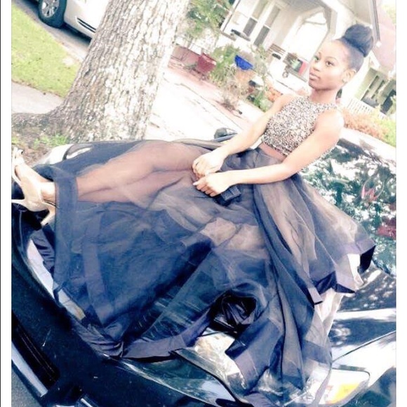 2 piece dress ,Only worn Once ! - Picture 1 of 4