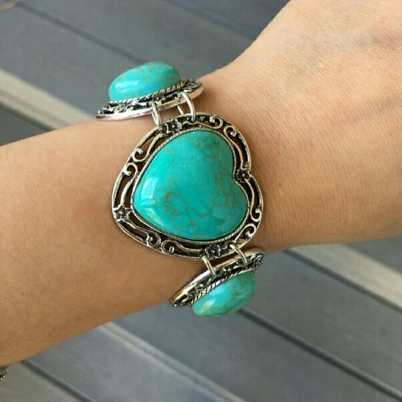 18K White Gold/Turquoise Chunky Heart Bracelet - Picture 2 of 3