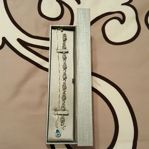 Diamond and Tanzanite bracelet and pendant.