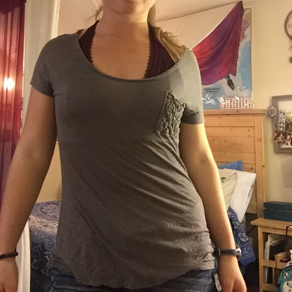 Gray t-shirt - Picture 1 of 2
