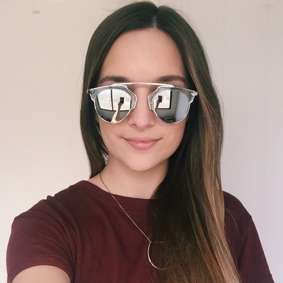 LAST ONE • Unique Silver Mirror Sunglasses - Picture 2 of 3