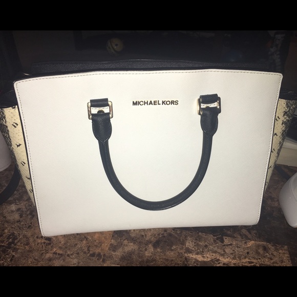 Mk Large Selma~