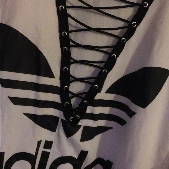 SOLD LF lace up vintage tee - Picture 3 of 3