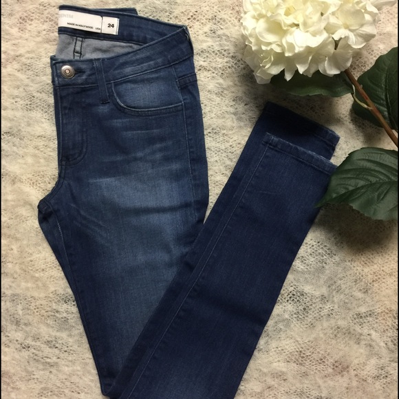NEW Skinny Jeans