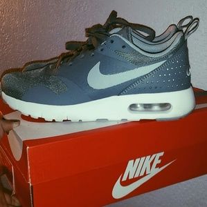 Nike Air Max Tavas