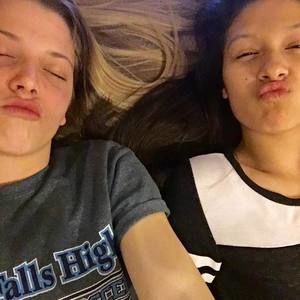 Meet your Posher, Mia