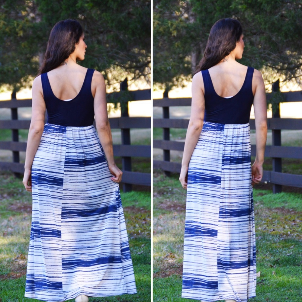 Boutique Blue Ocean Waves Maxi Sleeveless Dress - Picture 3 of 3