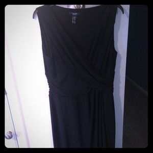 Criss cross LBD! Size XL.