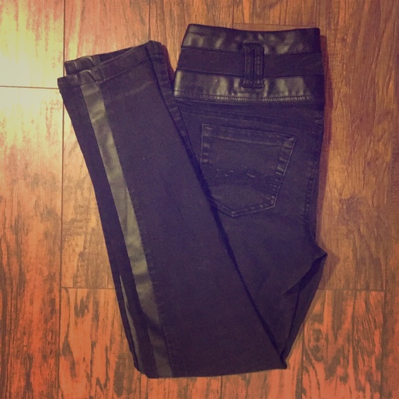 Kiss Jeans