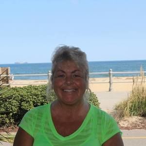 Meet your Posher, Debbie