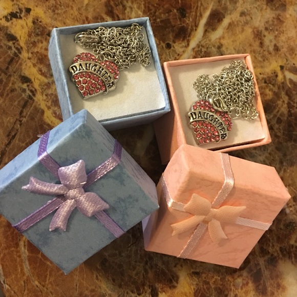 Crystal Rhinestone Daughter NanHeart Word Necklace - Picture 2 of 2