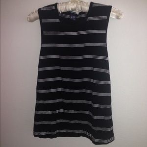 ✨ GAP Striped Tank ✨
