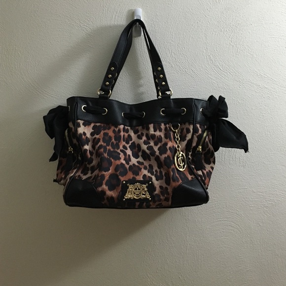 Juicy Couture Handbags - Juicy couture satchel