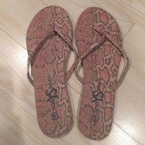 Yosi Samra flip flops. Size 9. NWOT