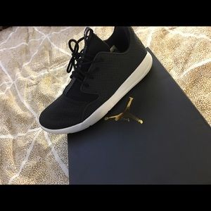 Women's Jordan eclipse. ****No Trades****