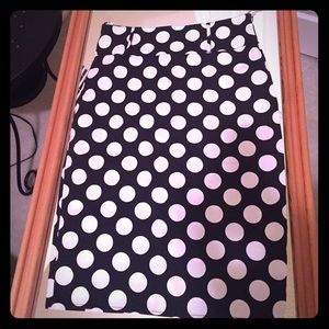 ❌SOLD❌High waisted Polkadot pencil skirt