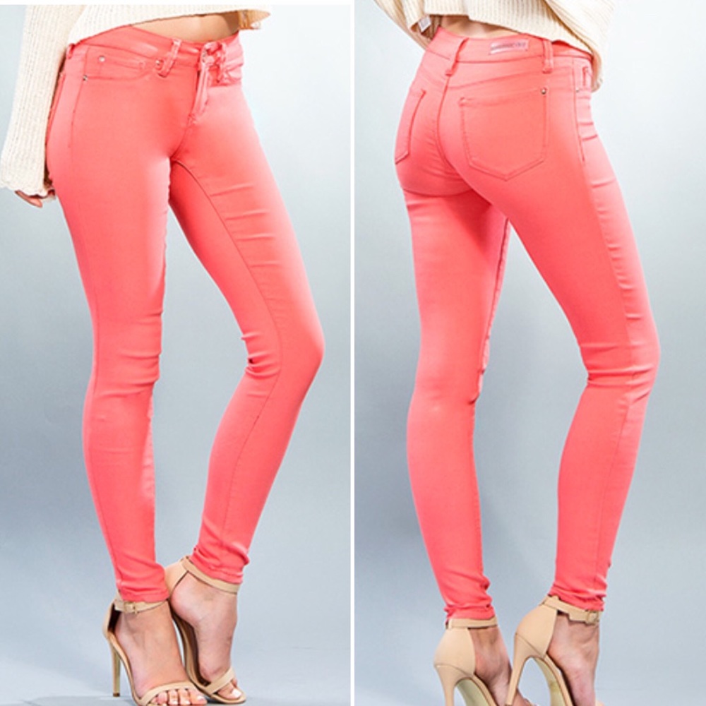 Boutique Pink Paradise Skinny Jeggings Jeans - Picture 2 of 4