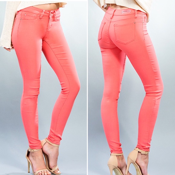 Boutique Pink Paradise Skinny Jeggings Jeans - Picture 2 of 4