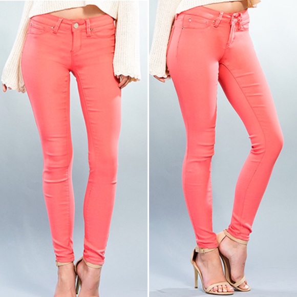 Boutique Pink Paradise Skinny Jeggings Jeans - Picture 3 of 4